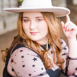 Meet your Posher, Heidi